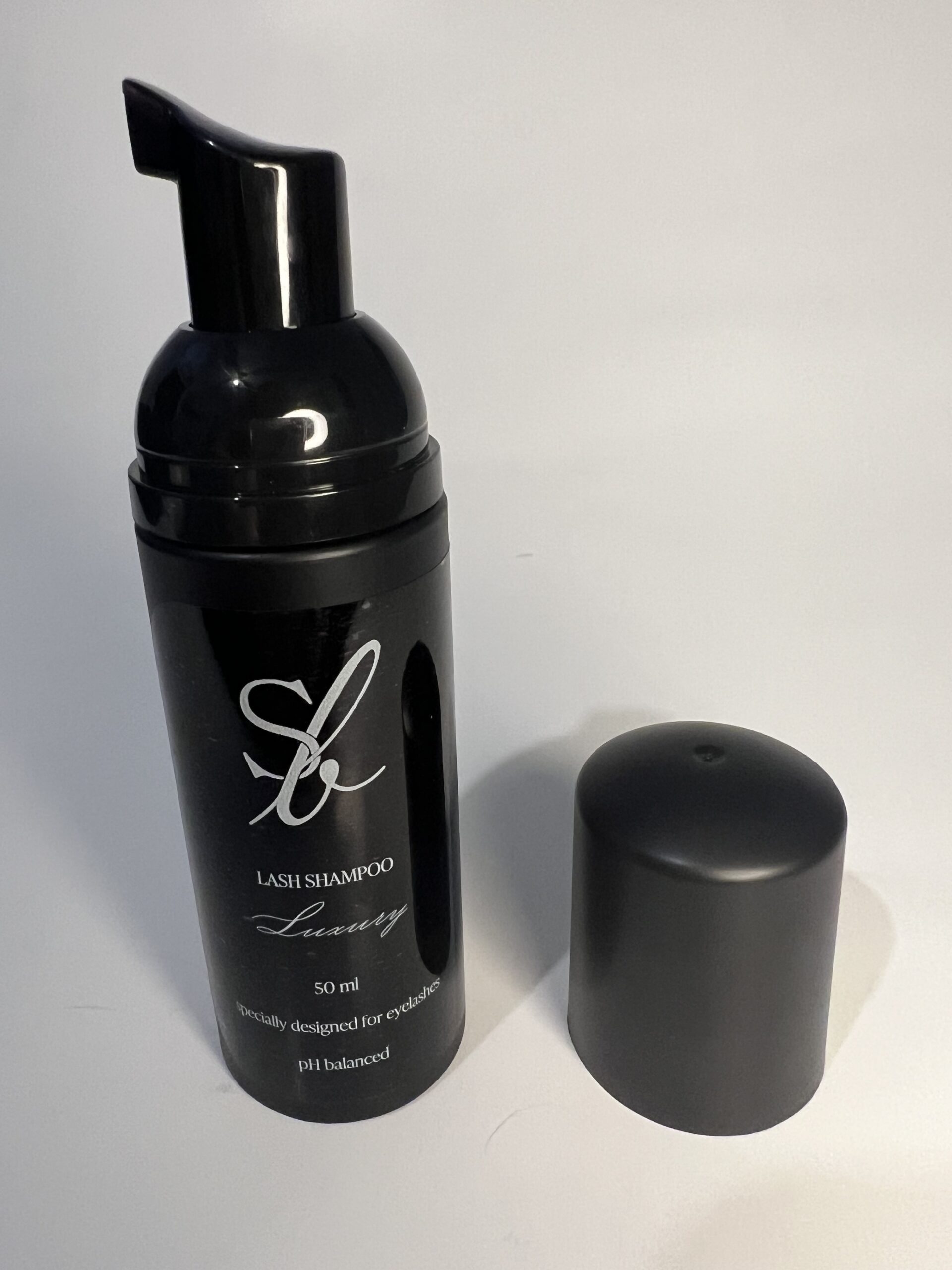 luxury lash shampoo